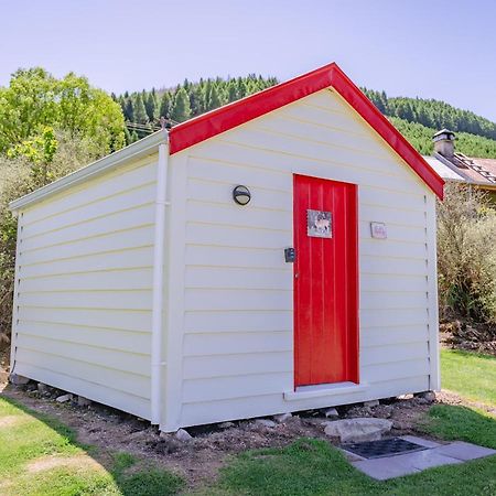 Mount Cook Station Shearers Quarters Lodge Лейк-Текапо Екстер'єр фото
